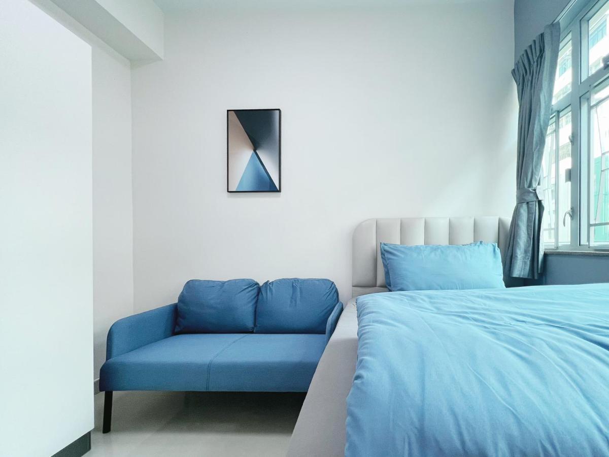 Student - 26 Man Yuen Street Hostel