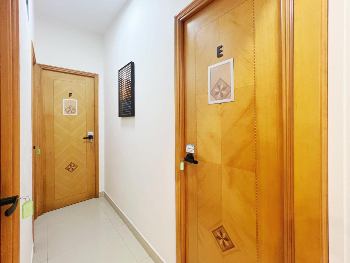 Student - 26 Man Yuen Street * Hong Kong